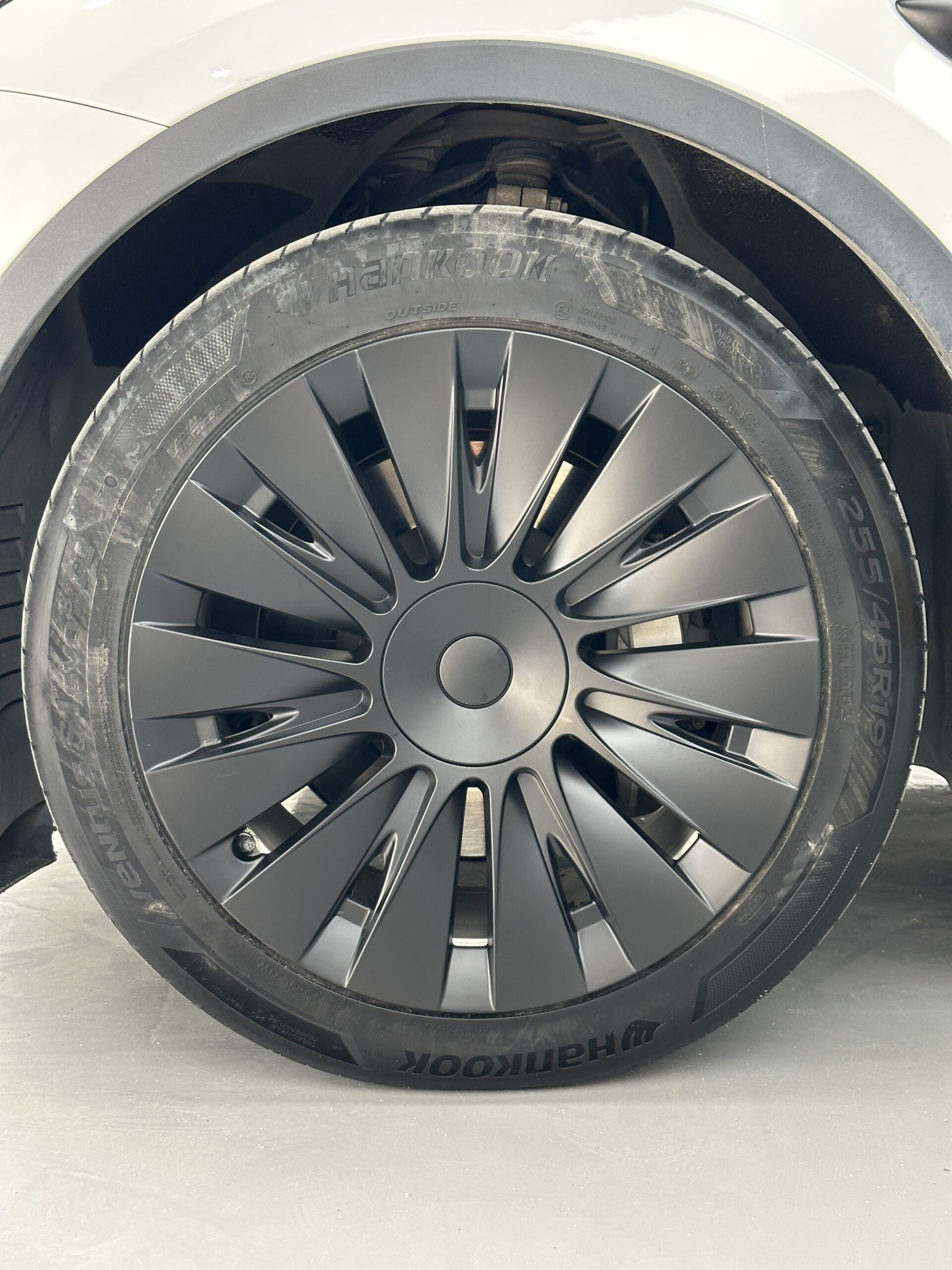 Enjoliveurs de Roue pour Tesla Model Y 2020 à 2023, pour Tesla Model Y 4  Pièces 19 Pouces Noir Brillant Protecteur de Jante Supreme Hub Caps Wheels
